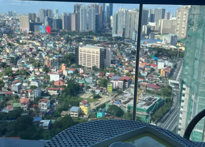 Cozy 1 Bedroom In Uptown Bgc Apartment *