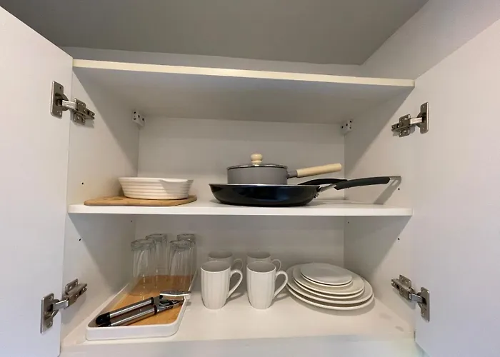 Apartment Cozy 1 Bedroom In Uptown Bgc Manila
