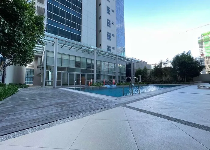 Cozy 1 Bedroom In Uptown Bgc