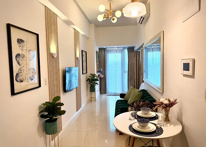 Cozy 1 Bedroom In Uptown Bgc Apartment *