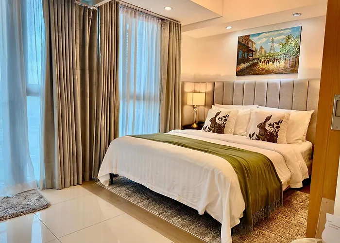 Apartment Cozy 1 Bedroom In Uptown Bgc